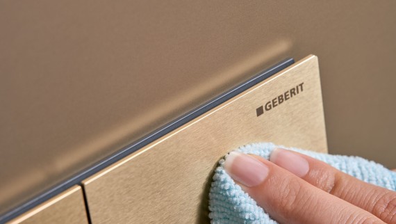 Geberit Sigma70 működtetőlap tisztítást könnyítő bevonattal Geberit Sigma70 működtetőlap tisztítást könnyítő bevonattal