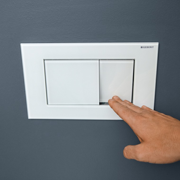 Matt fehér színű Sigma40 működtetőlap szögletes gombokkal