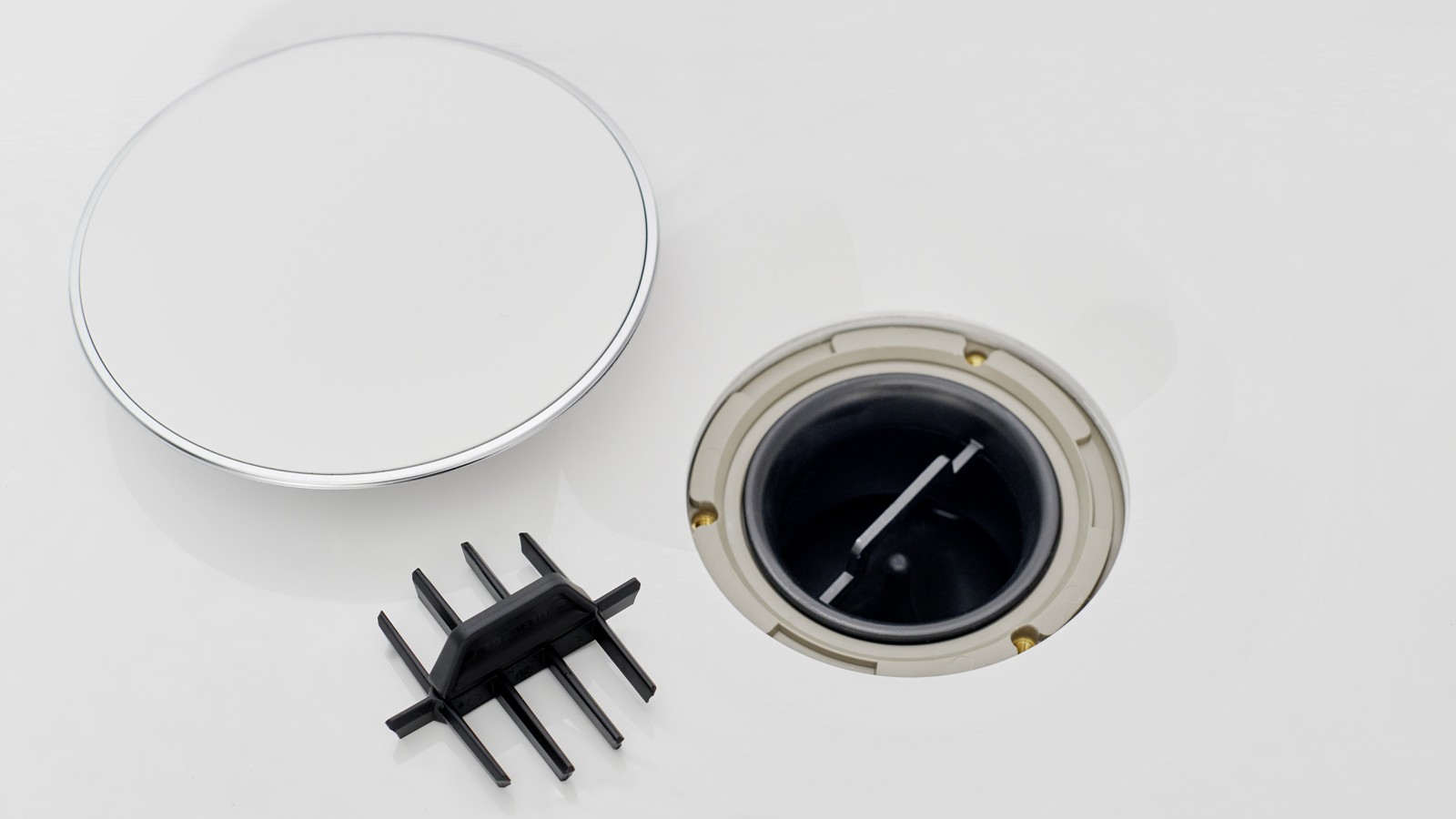 Szelepfedél és fésűs szűrő Szelepfedél és fésűs szűrő