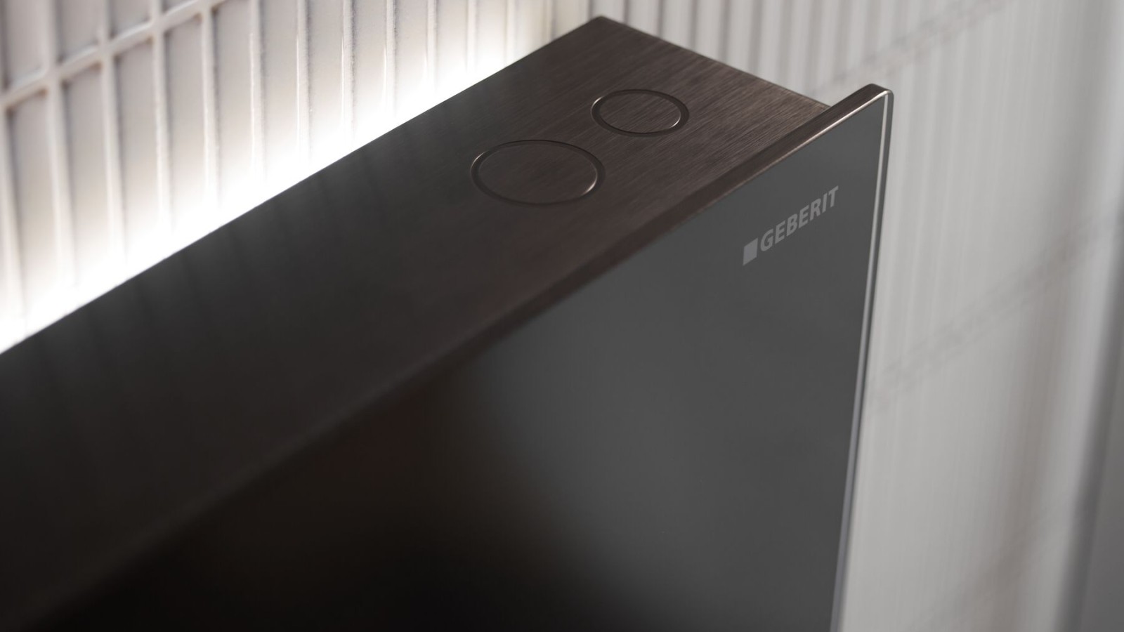 Geberit Monolith szanitermodul öblítést működtető gombjai (© Geberit) Geberit Monolith szanitermodul öblítést működtető gombjai (© Geberit)