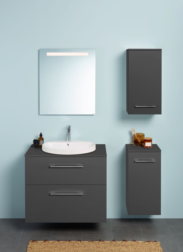 40 cm-es Option Basic tükör a Selnova fürdőszobai termékcsaláddal kombinálva (© Geberit)