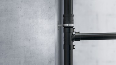 Geberit Silent-db20 szigorú hangvédelmi követelményeknek megfelelő épületek víztelenítéséhez
