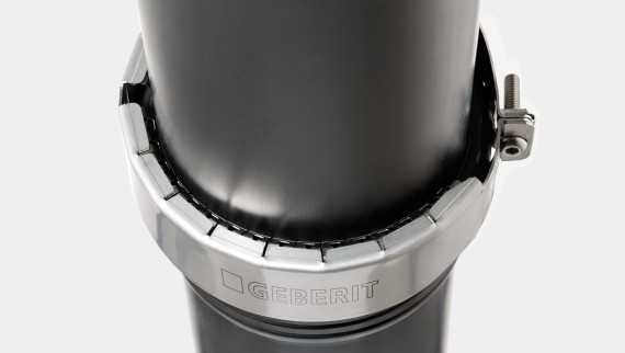 Geberit karmos csőbilincs hosszirányban erőzáró csatlakozáshoz