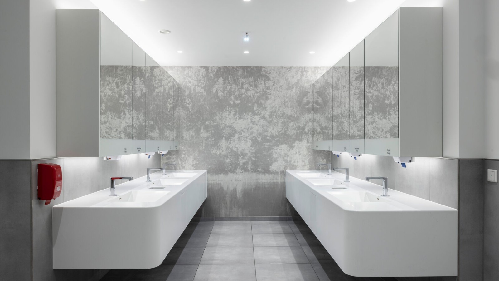 A Geberit Brenta álló csaptelep vezérlése GEBUS-kábelen keresztül közvetlenül a Geberit Gateway-től kapja az áramot. A Geberit Brenta álló csaptelep vezérlése GEBUS-kábelen keresztül közvetlenül a Geberit Gateway-től kapja az áramot.