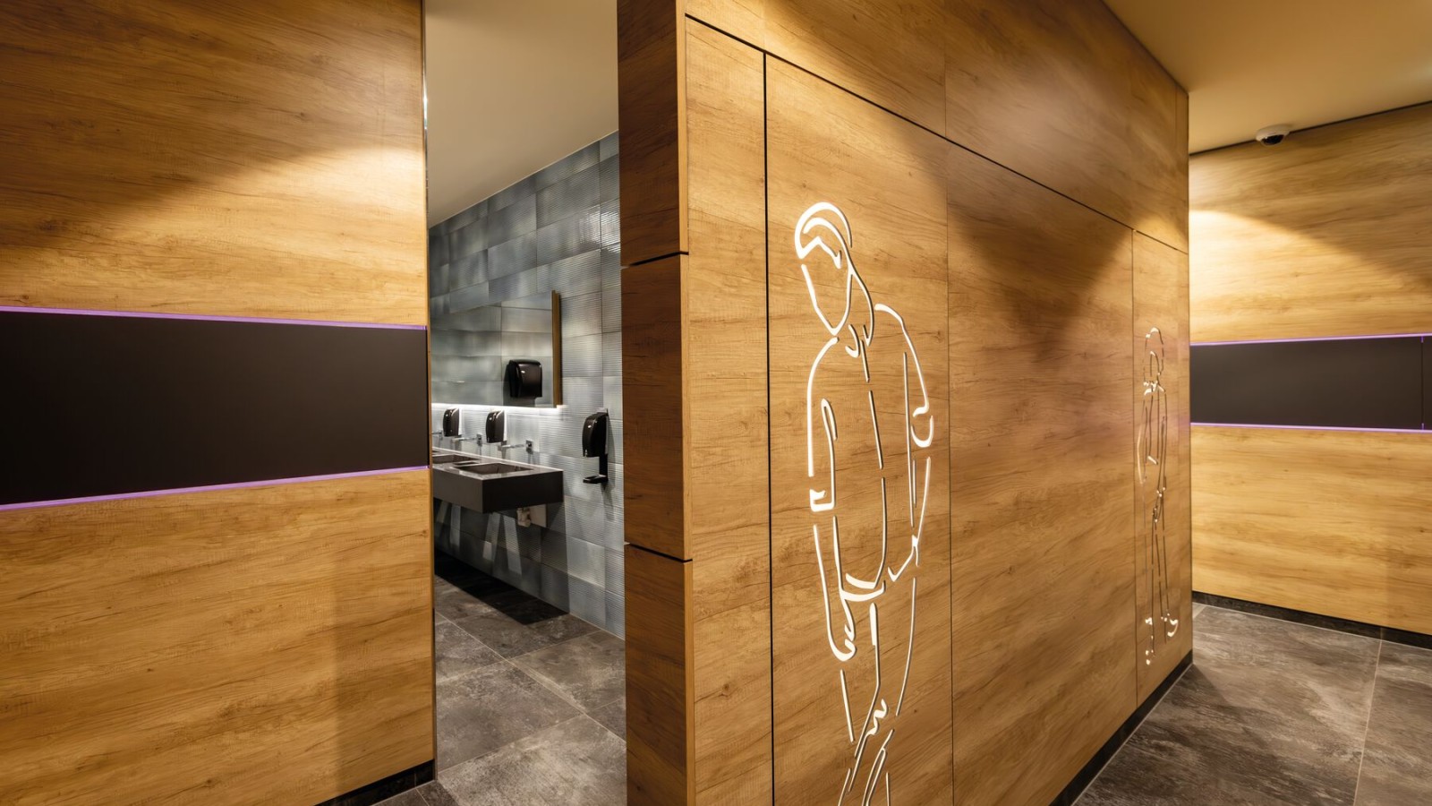 Bejárat a férfi WC-be