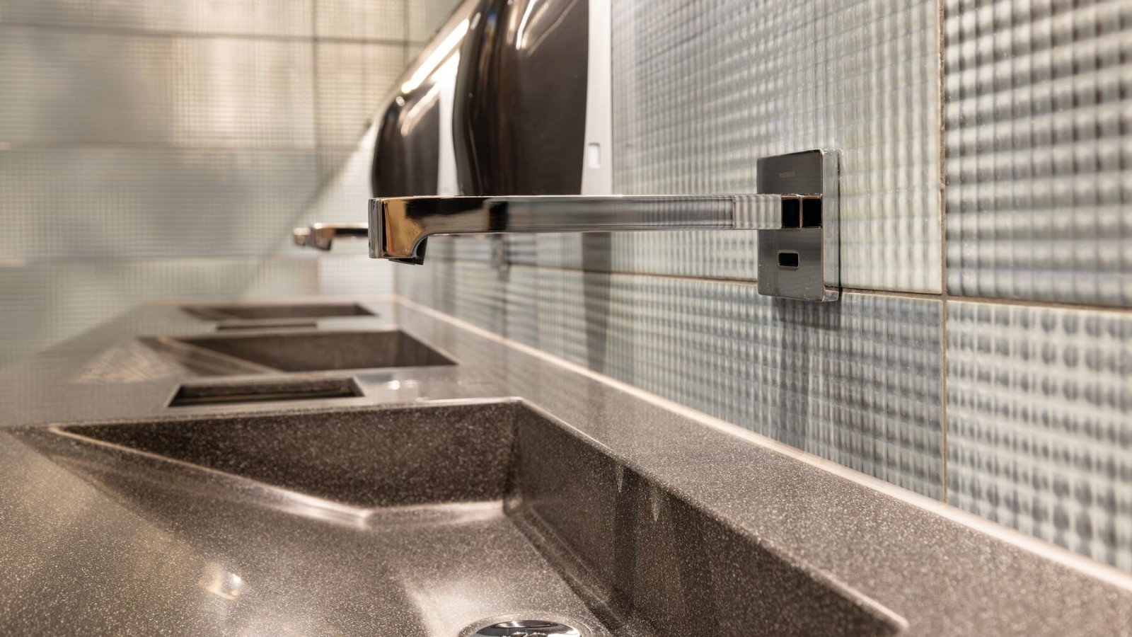 Geberit Brenta fali csaptelep a mosdókagylóhoz Geberit Brenta fali csaptelep a mosdókagylóhoz