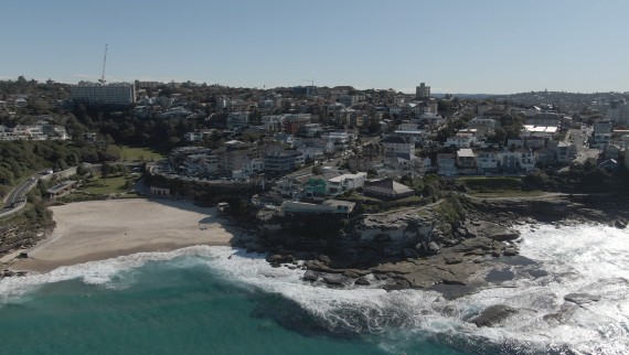 A Sydney tengerparti elővárosában, Tamaramában álló házat folyamatosan érik a szélsőséges időjárási hatások (© Geberit)