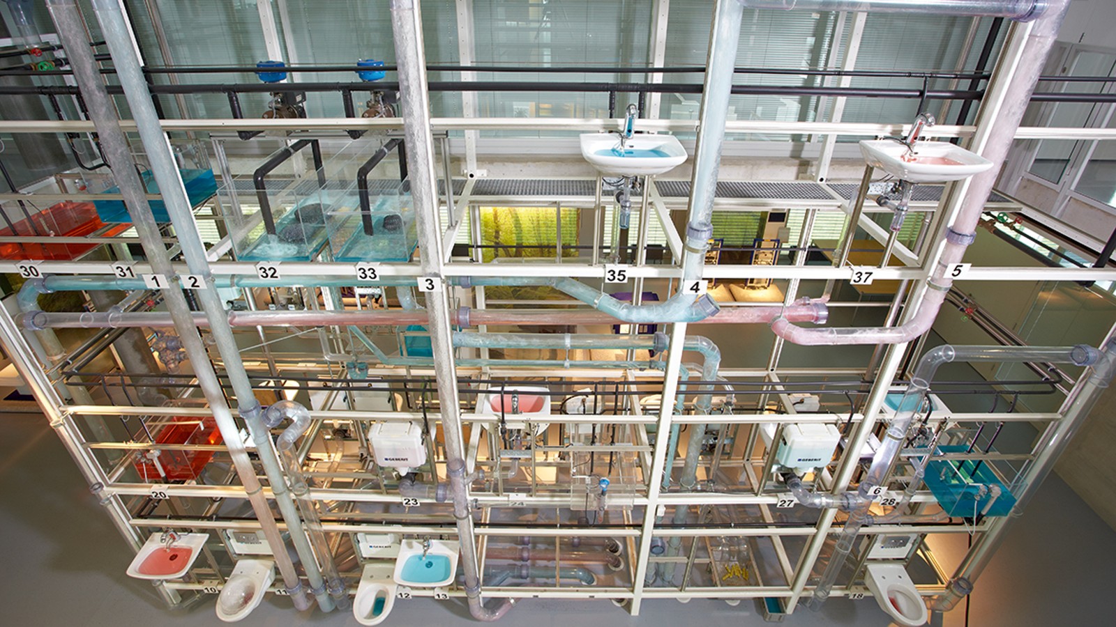 Geberit szennyvízkezelő torony Geberit szennyvízkezelő torony