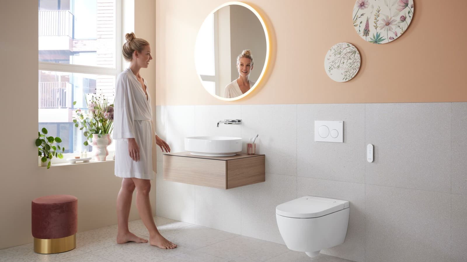 Fürdőszoba Geberit AquaClean Alba higiéniai berendezéssel Fürdőszoba Geberit AquaClean Alba higiéniai berendezéssel
