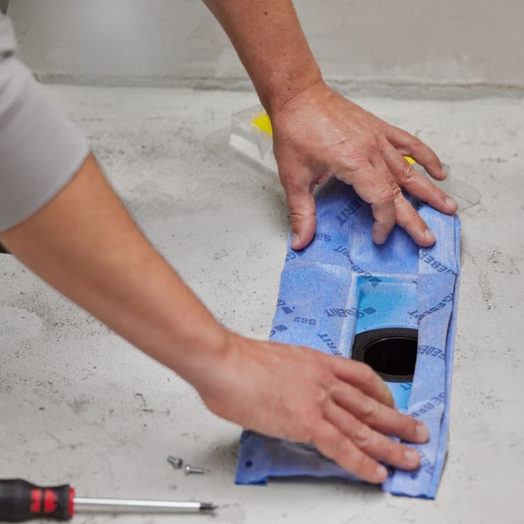 Gyárilag előszerelt szigetelés Gyárilag előszerelt szigetelés