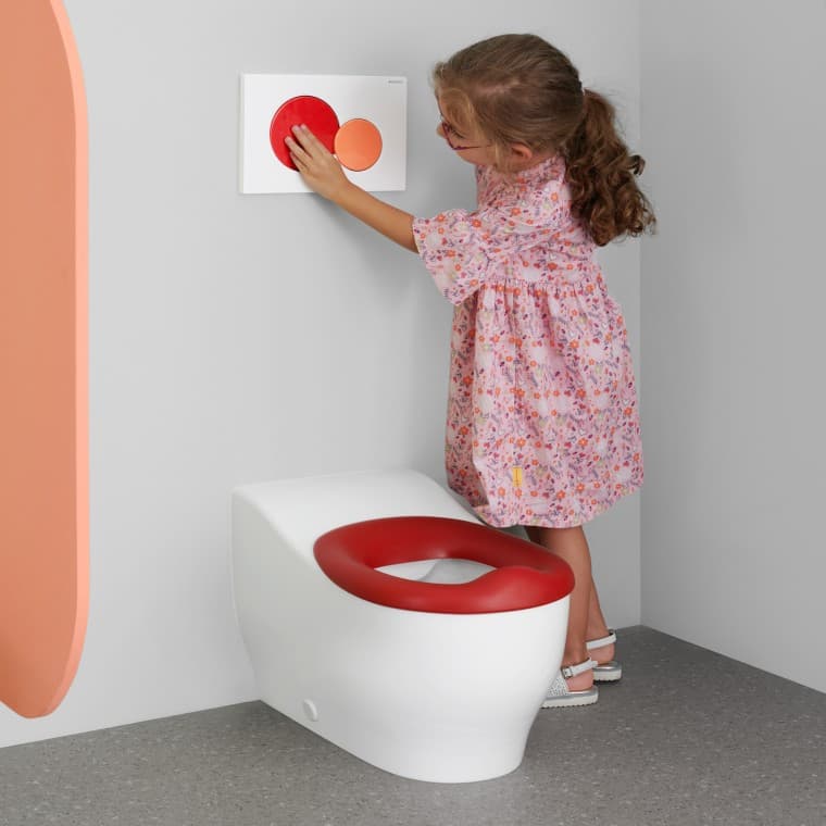 Geberit Bambini álló WC kisgyermekek számára 3 éves korig Geberit Bambini álló WC kisgyermekek számára 3 éves korig