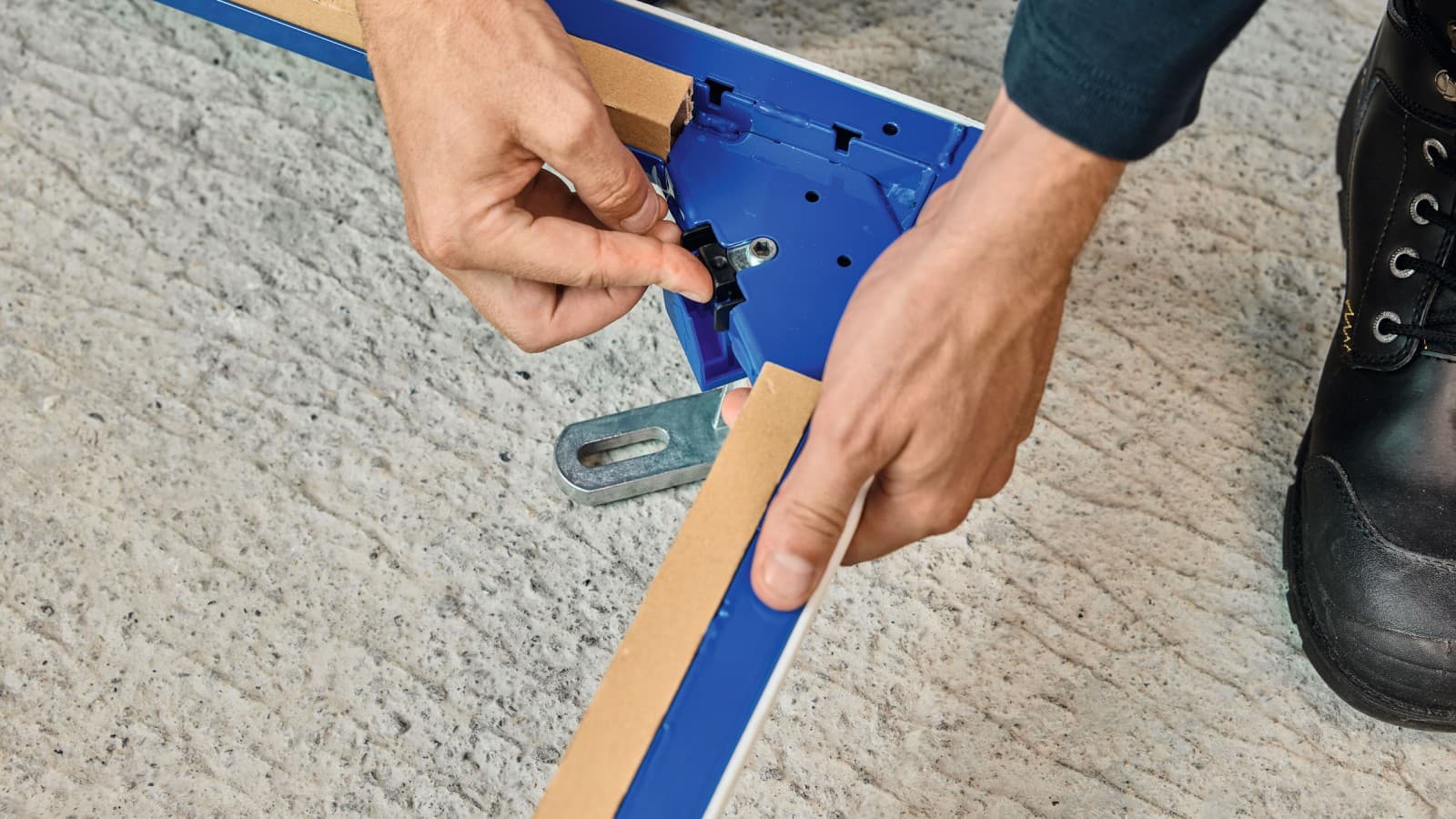 Bepattintható tartólábak Bepattintható tartólábak