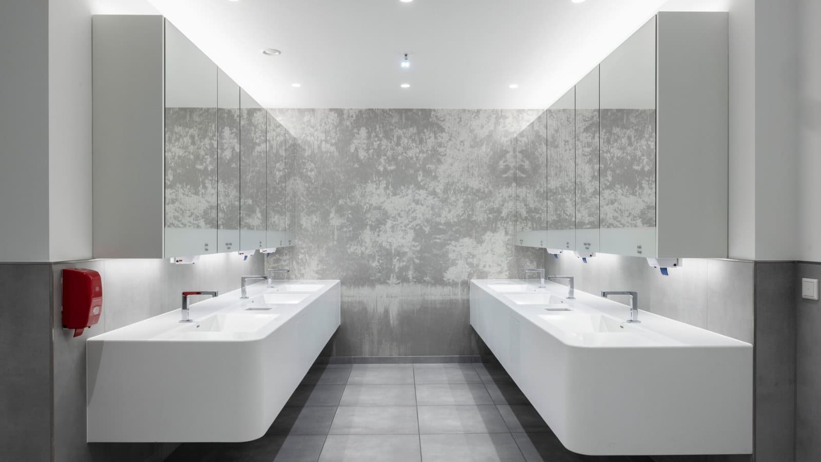 A Geberit Brenta álló csaptelep vezérlése GEBUS-kábelen keresztül közvetlenül a Geberit Gateway-től kapja az áramot. A Geberit Brenta álló csaptelep vezérlése GEBUS-kábelen keresztül közvetlenül a Geberit Gateway-től kapja az áramot.