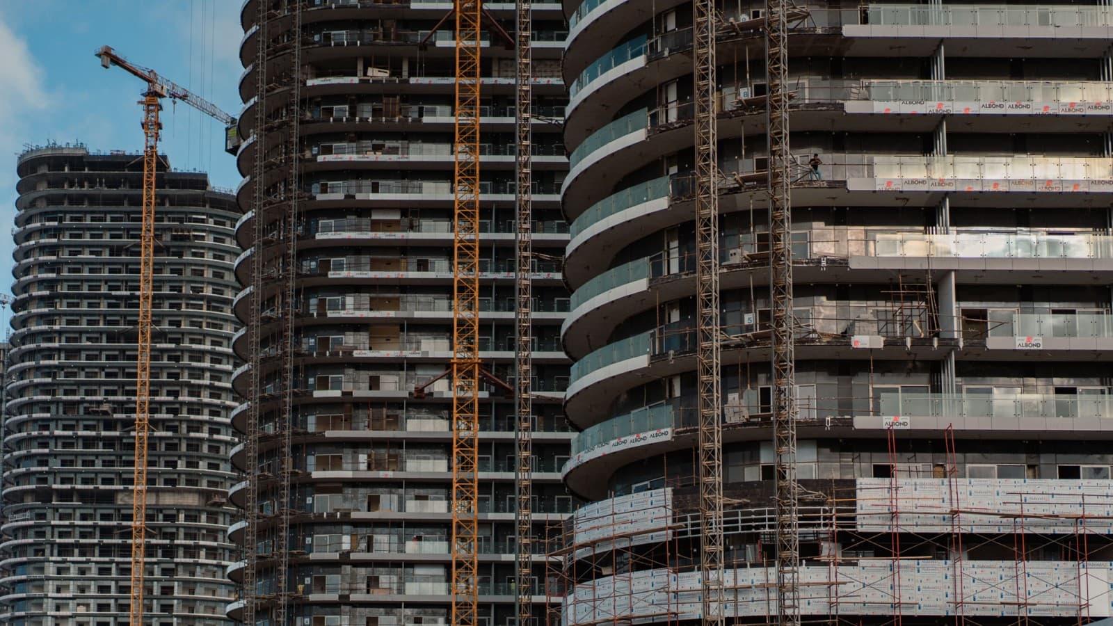 A New Alamein City 18 toronyból áll A New Alamein City 18 toronyból áll