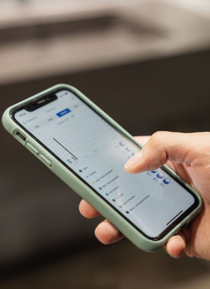A használati adatok kiolvasása a Geberit Control App alkalmazásban a készüléken vagy központilag a Geberit Gateway-en A használati adatok kiolvasása a Geberit Control App alkalmazásban a készüléken vagy központilag a Geberit Gateway-en