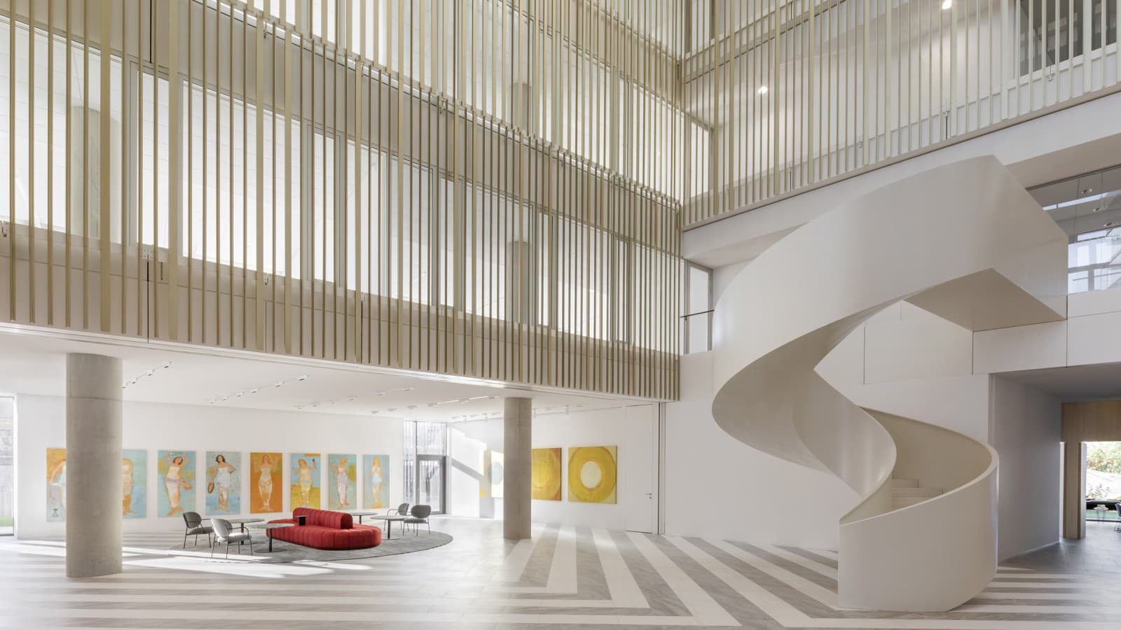 A központi átrium (© Ana Skobe) A központi átrium (© Ana Skobe)