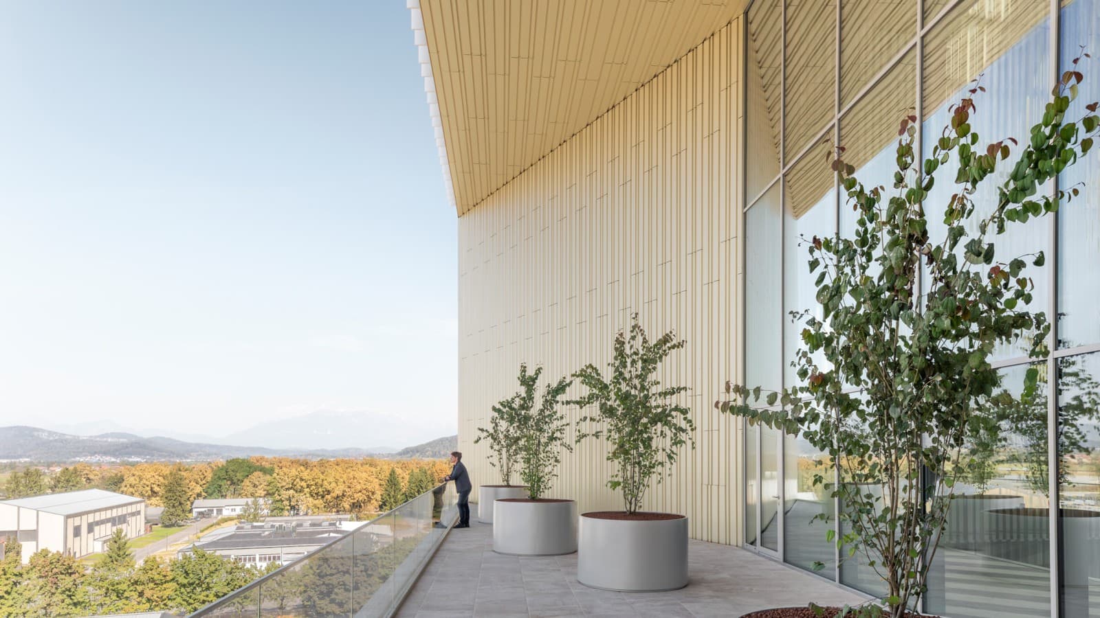 Lenyűgöző kilátás: A teraszokról belátni egész Ljubljanát (© Ana Skobe) Lenyűgöző kilátás: A teraszokról belátni egész Ljubljanát (© Ana Skobe)