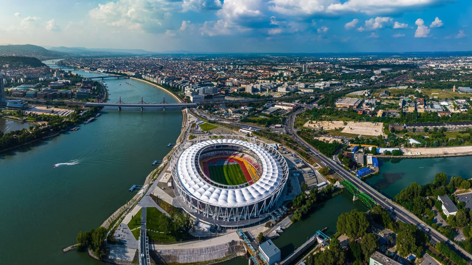Budapesti Nemzeti Atlétikai Központ (© ZGPhotography / Alamy Stock Photo) Budapesti Nemzeti Atlétikai Központ (© ZGPhotography / Alamy Stock Photo)