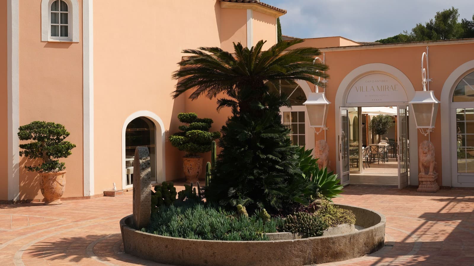 A Villa Miraé Antibes-ben (© Marion Butet Studio) A Villa Miraé Antibes-ben (© Marion Butet Studio)